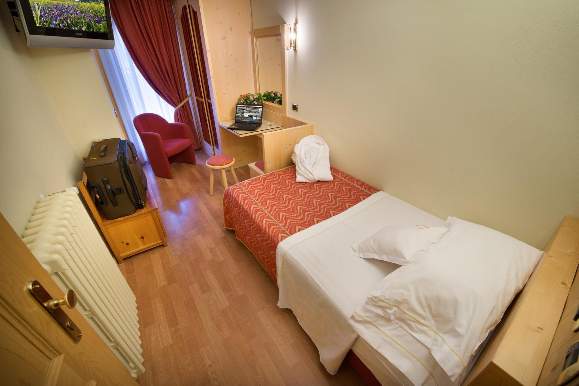 Montana Hotel 4*